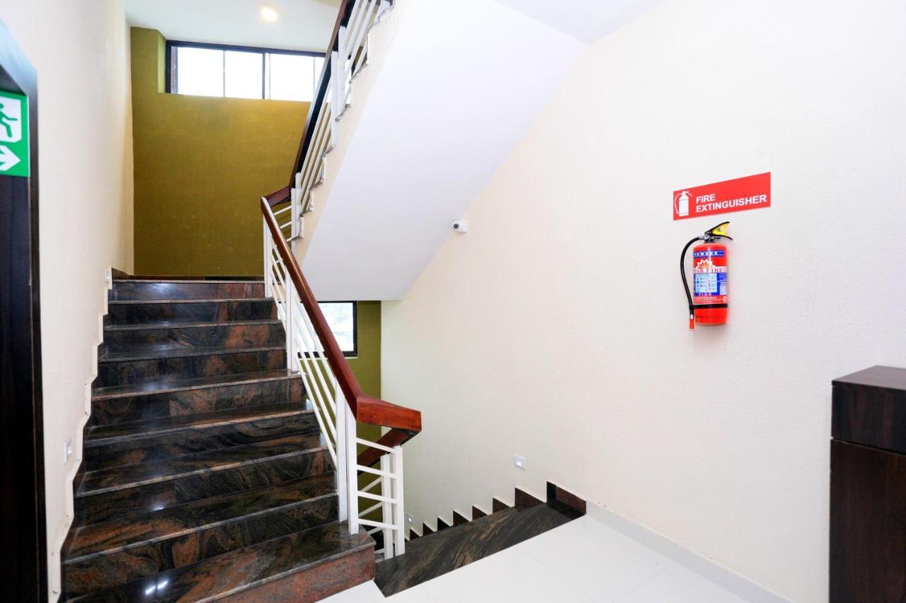 Capital O 61059 Green Life Hotel Kochi Luaran gambar