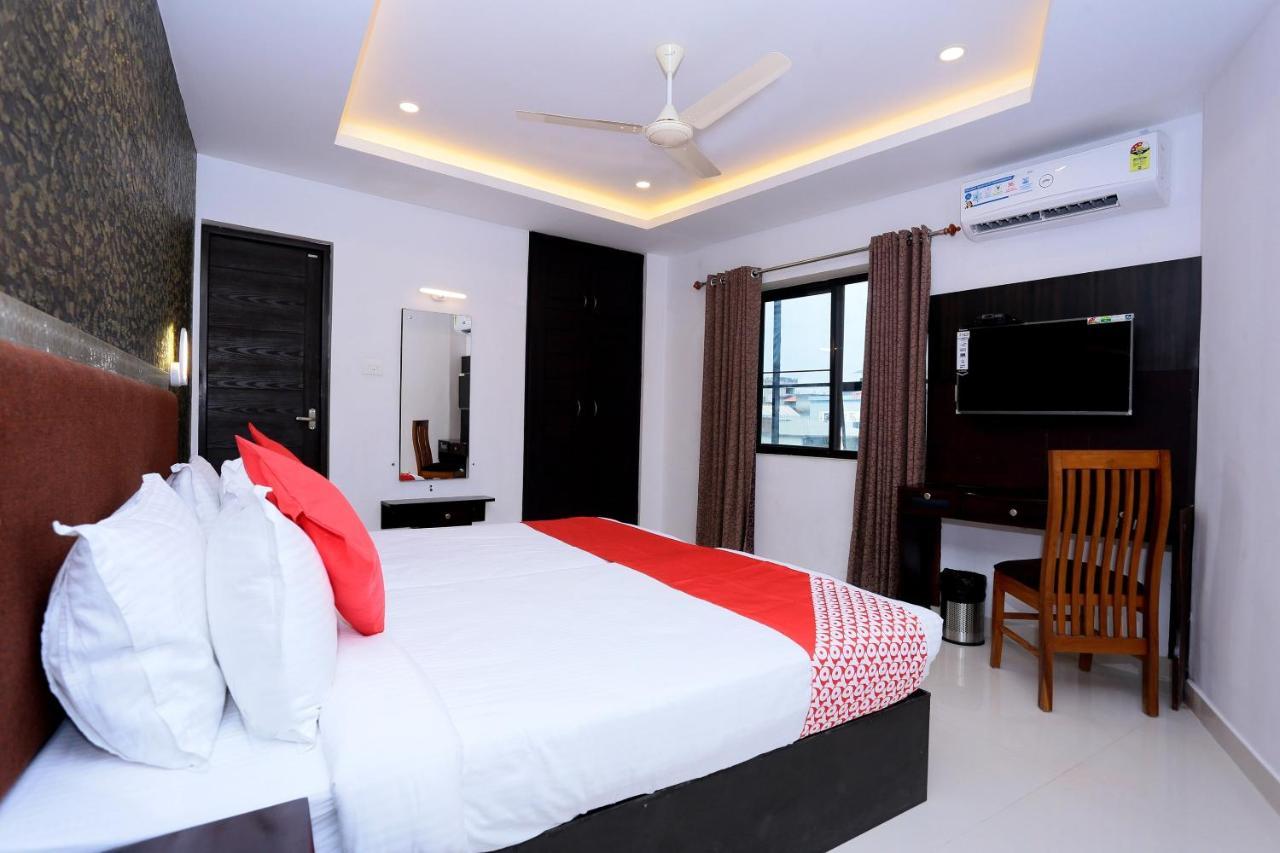 Capital O 61059 Green Life Hotel Kochi Luaran gambar